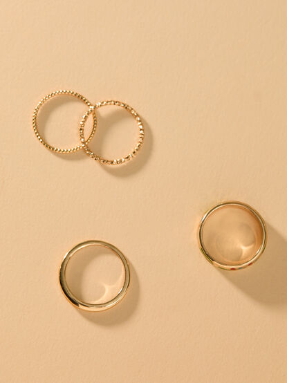 Radiant Bliss Gold Ring Set - TULLABEE