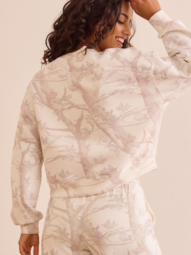 Supersoft Camo Crew Neck Detail 7 - TULLABEE