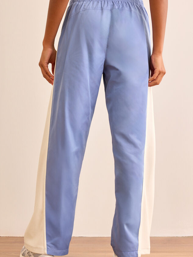 Relaxed Route Wide Leg Pants Detail 5 - TULLABEE