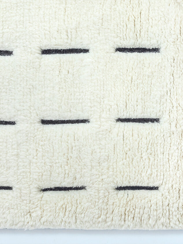 Yucca Handwoven Rug Detail 3 - TULLABEE