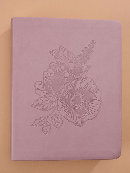 Hosanna Revival Notetaking Bible- Mauve Flower - TULLABEE