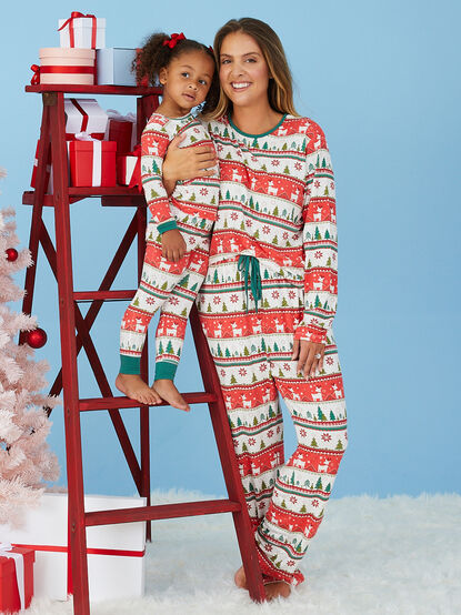 Festive Fair Isle Mama Pajama Set - TULLABEE