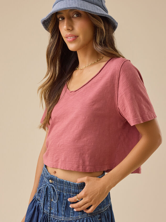 Charly Lace Trim Cropped Tee Detail 3 - TULLABEE