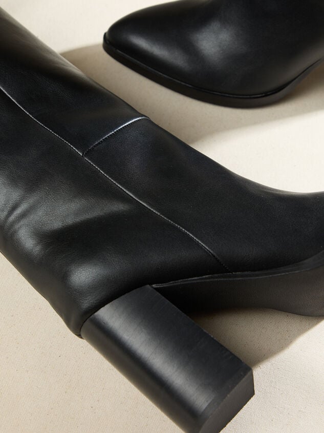 Bardonny Tall Heel Boot Detail 3 - TULLABEE