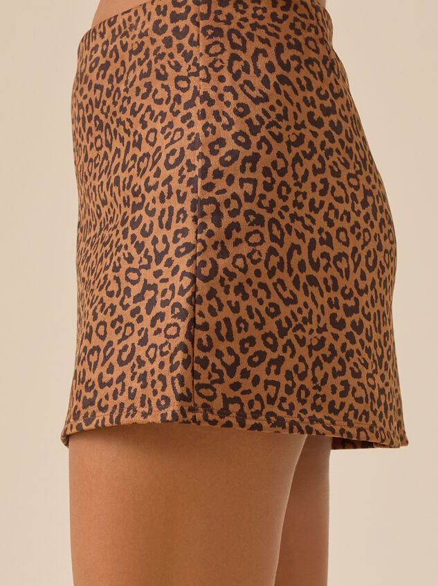 Brynnie Leopard Suede Skort Detail 4 - TULLABEE