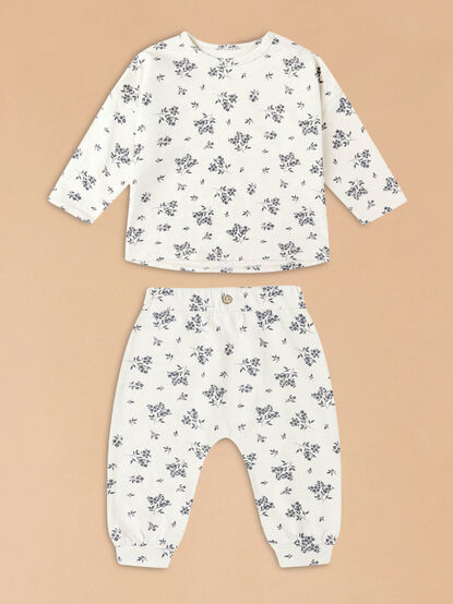 Delaney Floral Tee and Pant Set by Rylee + Cru - TULLABEE