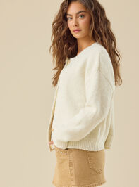 Leigh Oversized Cozy Cardigan Detail 4 - TULLABEE