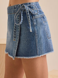 Dylan Side Tie Denim Skort Detail 3 - TULLABEE