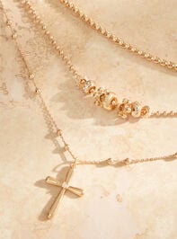 Layered Box Chain Cross Necklace Detail 2 - TULLABEE