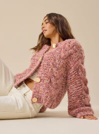 Poppie Chunky Knit Cardigan Detail 2 - TULLABEE