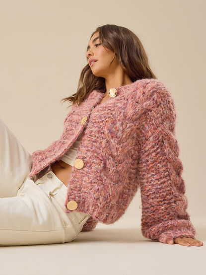 Poppie Chunky Knit Cardigan - TULLABEE