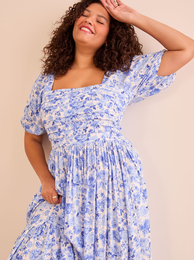 Wilow Floral Maxi Dress Detail 3 - TULLABEE