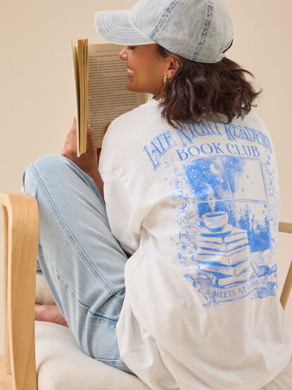 Late Night Readers Oversized Tee - TULLABEE
