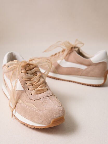 Heritage Sneaker - TULLABEE