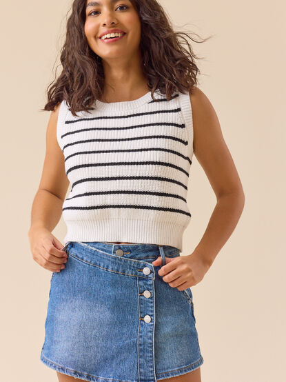 Alice Button Denim Skort - TULLABEE