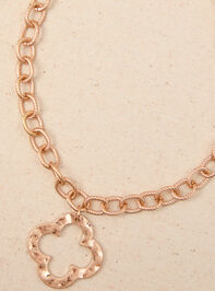 Laurel Hammered Clover Necklace - TULLABEE