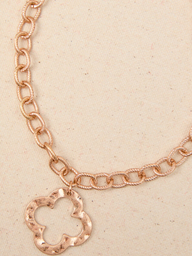 Laurel Hammered Clover Necklace - TULLABEE