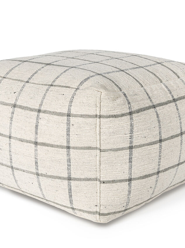 Lily Pouf Detail 4 - TULLABEE