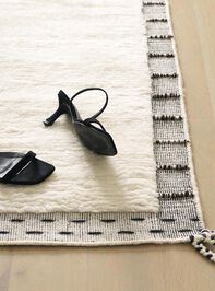 Senna Handknotted Rug Detail 2 - TULLABEE