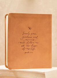 Hosanna Revival Prayer Journal - Amelia Theme Detail 4 - TULLABEE