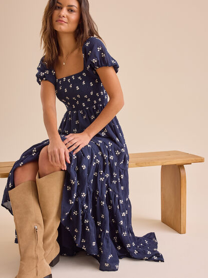 Oaklynn Embroidered Maxi Dress - TULLABEE