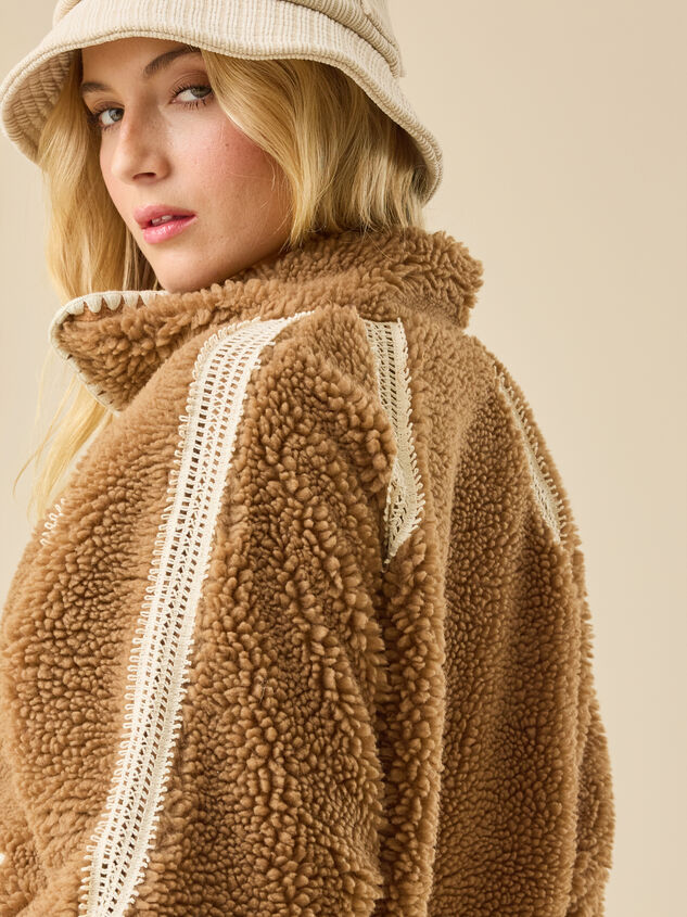 Joey Sherpa Jacket Detail 5 - TULLABEE