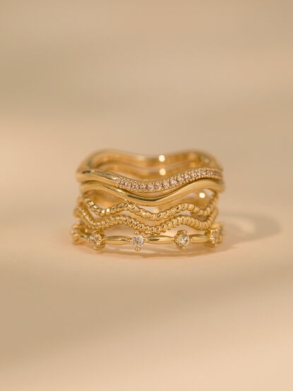 Zig Zag Ring Set - TULLABEE