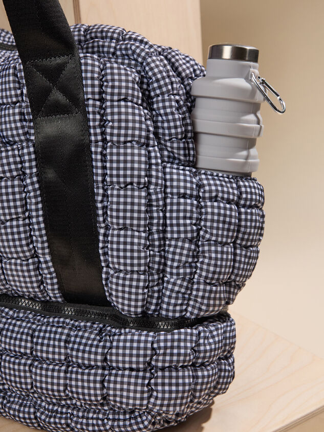 On The Go Gingham Quilted Tote Detail 2 - TULLABEE