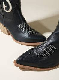 Ida Cutout Western Boot Detail 3 - TULLABEE