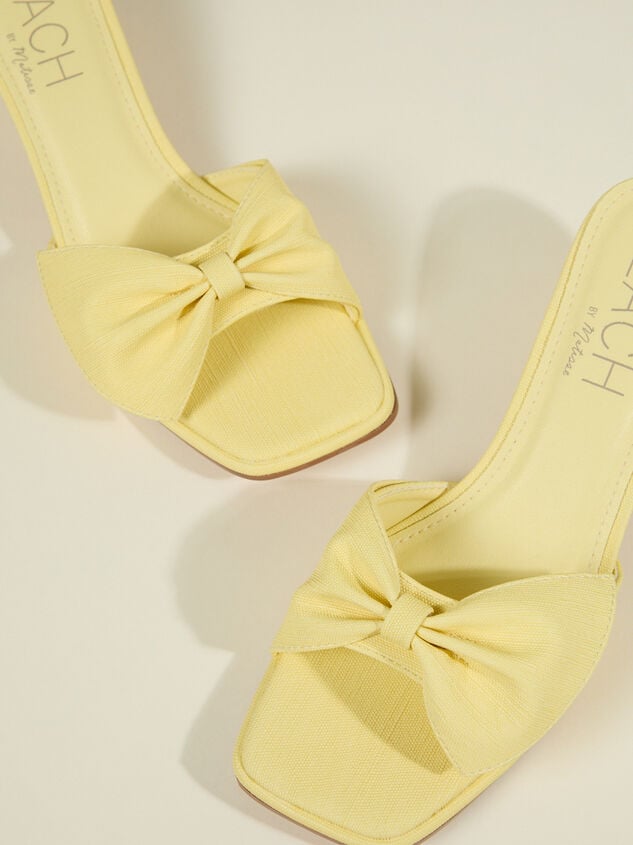 Pompano Kitten Heel by Matisse Detail 2 - TULLABEE