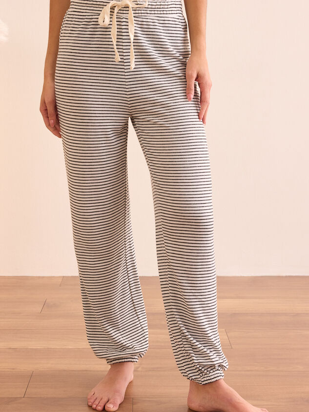 Gentle Hug Striped Jogger Detail 3 - TULLABEE