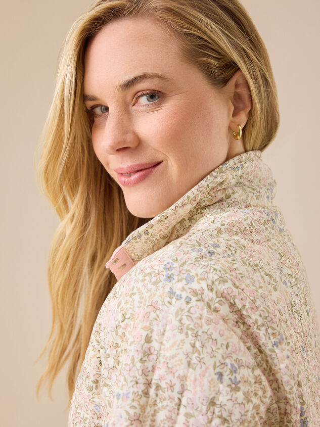 Cottage Quilted Pullover Detail 6 - TULLABEE