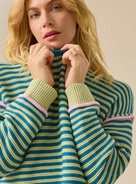 Blossom Stripe Pullover Sweater Detail 2 - TULLABEE