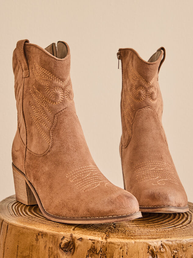 Remy Mini Western Booties Detail 3 - TULLABEE
