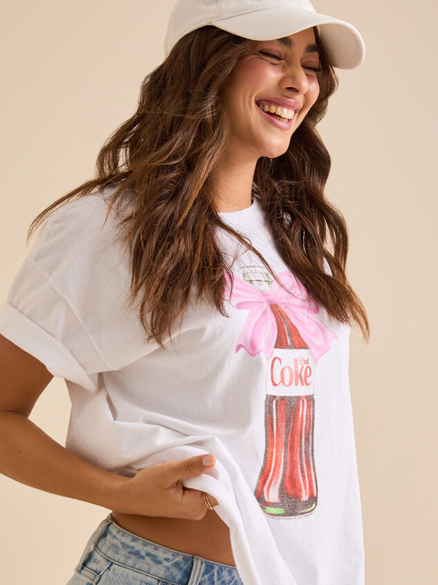 Diet Coke Bow Oversized Graphic Tee Detail 3 - TULLABEE
