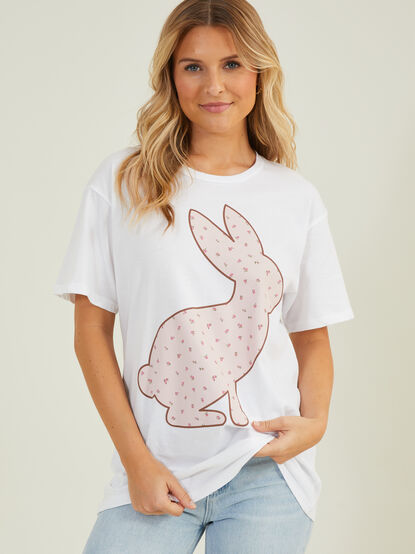 Floral Bunny Mama Graphic Tee - TULLABEE