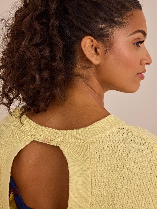 Crossed Paths Circle-Back Pullover Detail 4 - TULLABEE