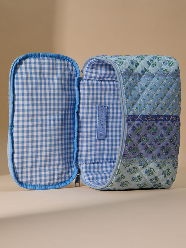 Cecile Quilted Makeup Bag Detail 4 - TULLABEE