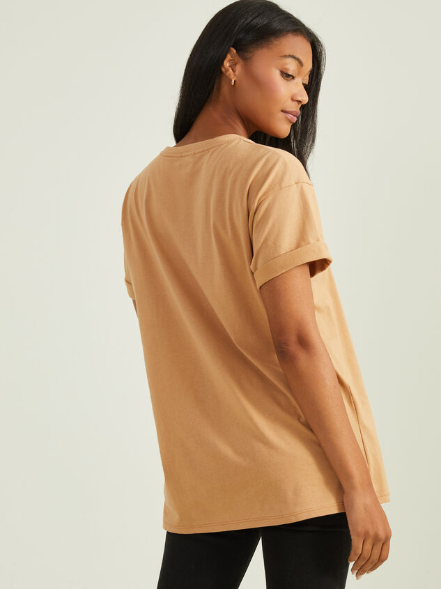 Mama Bear Graphic Tee Detail 4 - TULLABEE