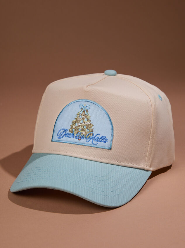 Deck The Halls Trucker Hat - TULLABEE