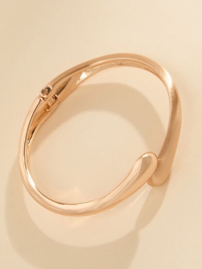 Foldover Hinge Bangle Bracelet - TULLABEE