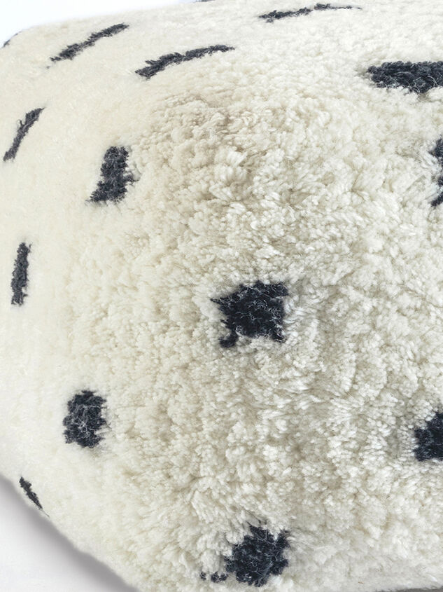 Lantana Pouf Detail 4 - TULLABEE