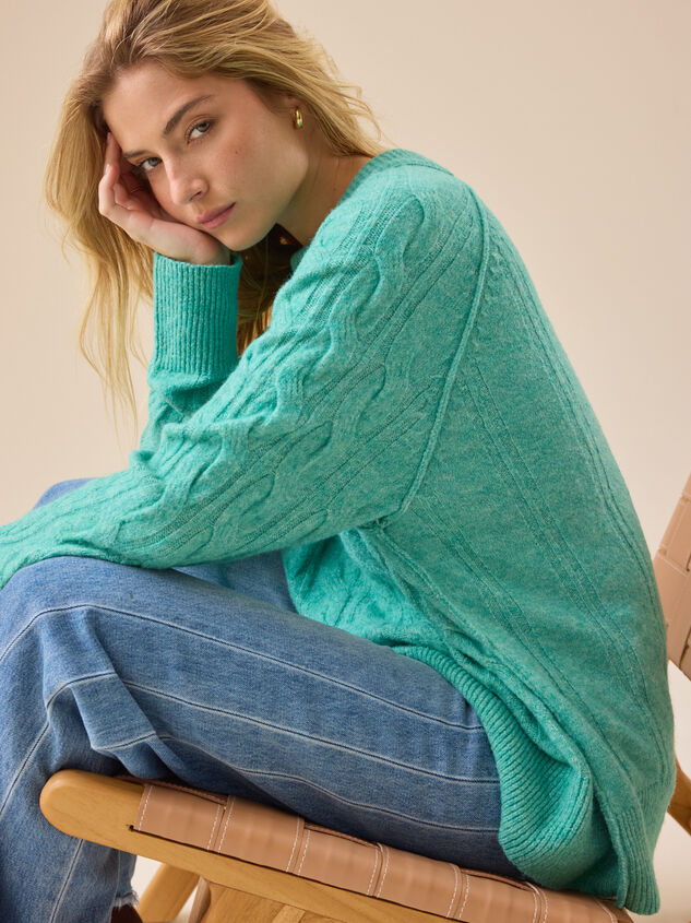 Maude Cozy Cable Sweater Detail 2 - TULLABEE