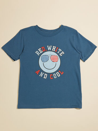 Red White And Cool Graphic Tee - TULLABEE