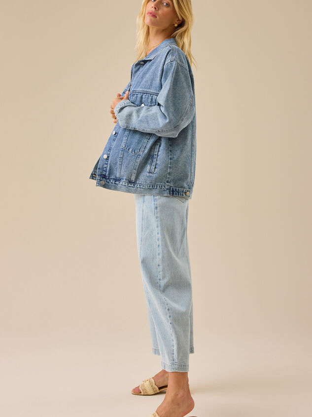 Scottie Denim Jacket Detail 3 - TULLABEE