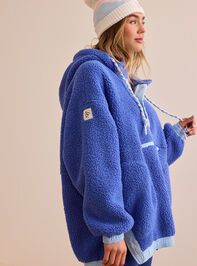 Sherpa Oversized Court Hoodie Detail 5 - TULLABEE