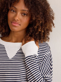 Her League Striped Pullover Detail 3 - TULLABEE