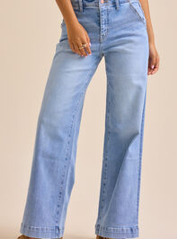 Aubrey High Rise Jeans Detail 2 - TULLABEE