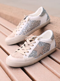 Harper Sequin Sneakers Detail 2 - TULLABEE