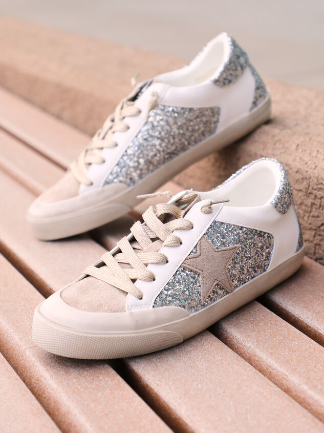 Harper Sequin Sneakers Detail 2 - TULLABEE